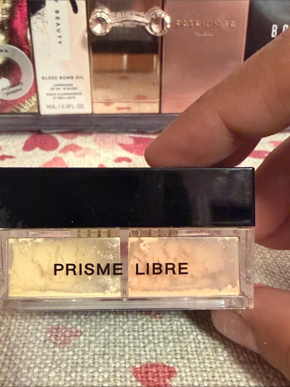 Givenchy prisme libre loose Powder in popleline mimosa